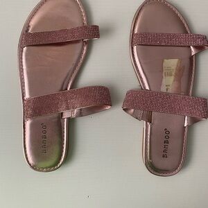 Bamboo Women's Glittery Pink Sandals